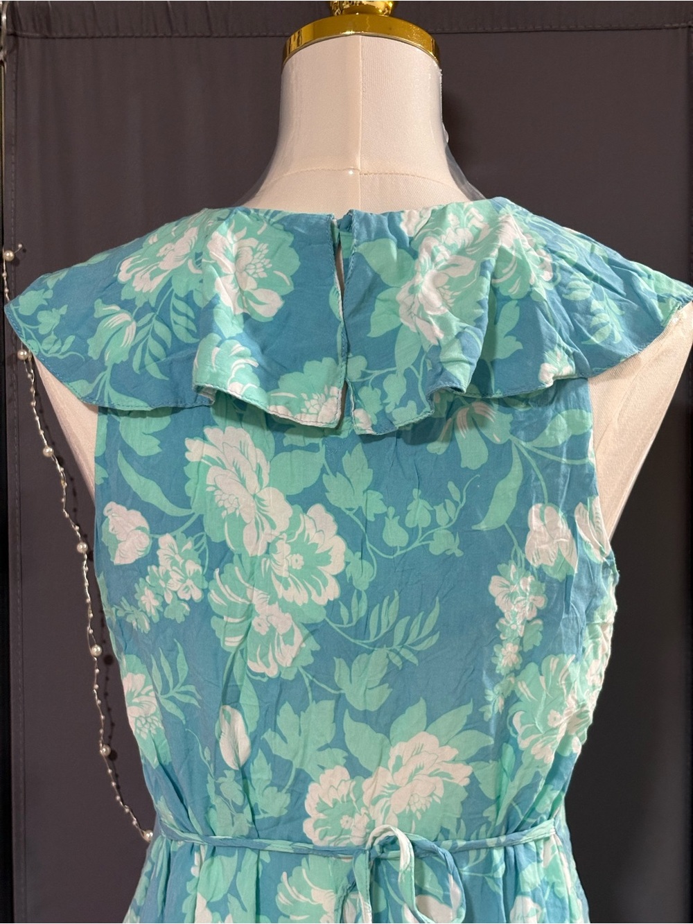 Calvin Klein Floral Challis Ruffle Hem
Dress Blue , 100% Rayon - Size 8 - Picture 10 of 17